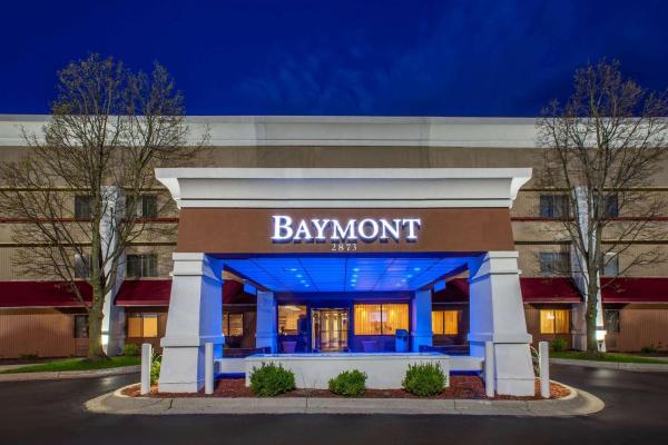 A la foto es mostra l'objecte Baymont by Wyndham Grand Rapids Airport situat a la ciutat de Lowell.