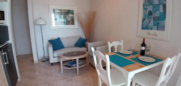 Na zdjęciu widoczny jest obiekt Apartamento Pardela położony w mieście Adeje.