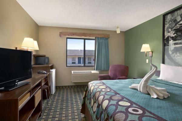 Foto 7: Super 8 by Wyndham Russellville