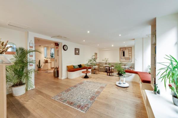 A la foto es mostra l'objecte Louisa Hotel Paris situat a la ciutat de París.