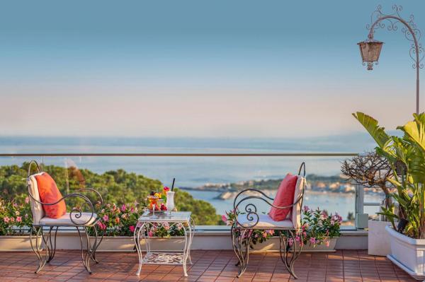 A la foto es mostra l'objecte Hotel Continental situat a la ciutat de Taormina.
