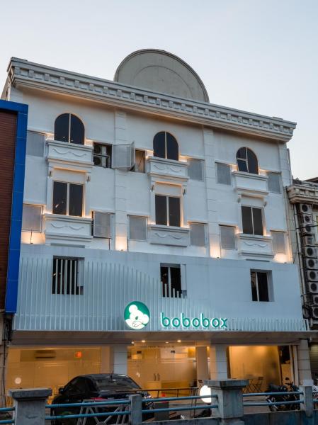 Na zdjęciu widoczny jest obiekt Bobopod Pancoran, Jakarta położony w mieście Dżakarta.