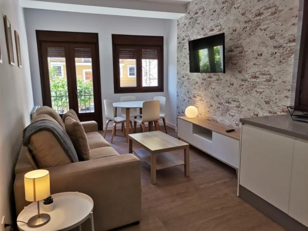 A la foto es mostra l'objecte Vivienda Turística Cumbre de Pontones situat a la ciutat de Santiago-Pontones.