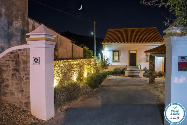 Na foto é possível ver o objeto Quinta da Eira Velha localizado na cidade de Aldeia do Mato.