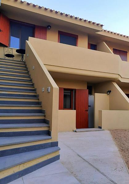 Auf dem Foto ist das Objekt Casa Arega Funtana Meiga fronte spiaggia in der Stadt Càbras zu sehen.