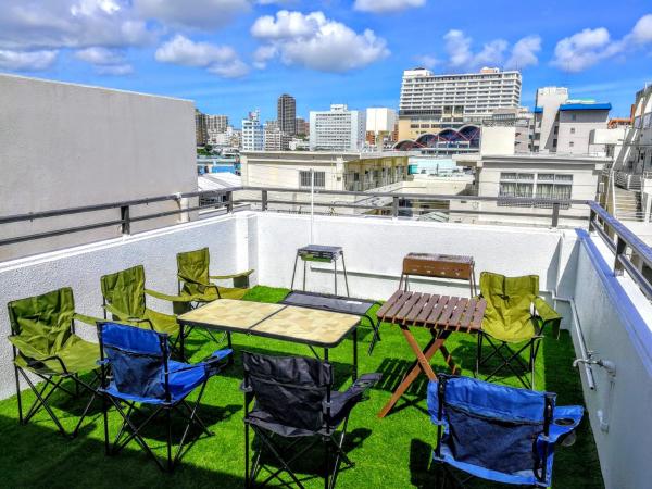 Na zdjęciu widoczny jest obiekt NahaCentaral_10Beds7roomsHouse_190sqm_FreeParking położony w mieście Naha.