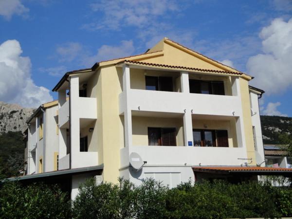 På billedet ses objektet APARTMANI MIRJANA Studio 3 beliggende i byen Baška.