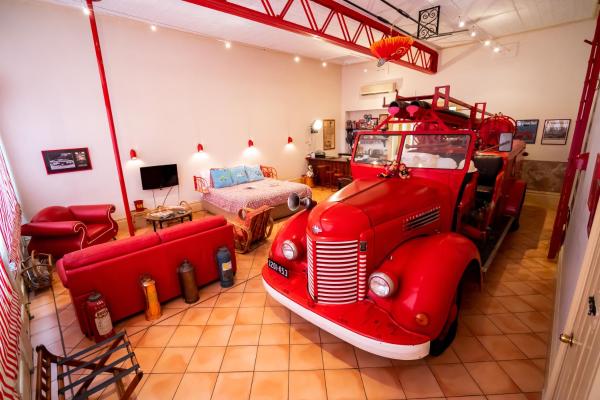 På billedet ses objektet Fire Station Inn beliggende i byen Adelaide.