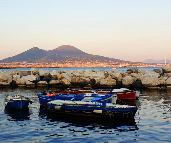 Na foto é possível ver o objeto City View Naples localizado na cidade de Naples.