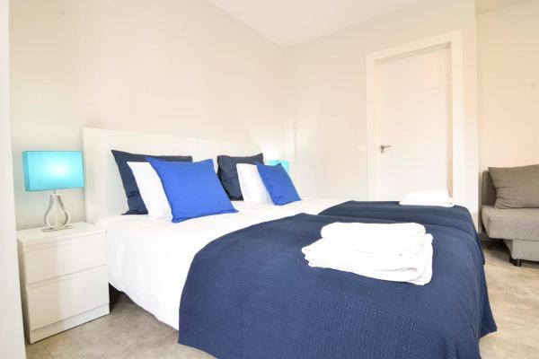 Na zdjęciu widoczny jest obiekt Apartamentos CENTRO SALECIANOS położony w mieście Malaga.