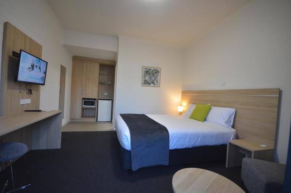 A la foto es mostra l'objecte Frewville Motor Inn situat a la ciutat de Fullarton.