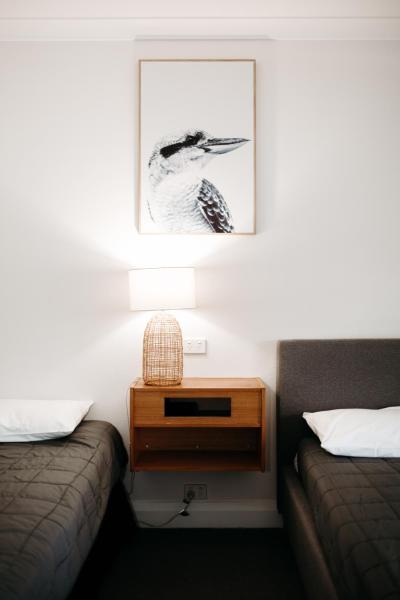 A la foto es mostra l'objecte The Ophir Hotel situat a la ciutat de Orange.
