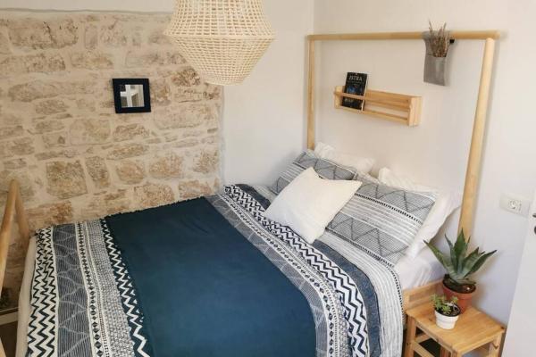 Στη φωτογραφία φαίνεται το αντικείμενο Casa Porta Verde που βρίσκεται στην πόλη Bale.