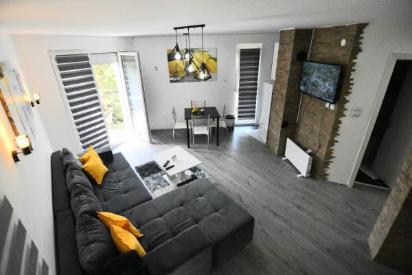 A la foto es mostra l'objecte Apartman Romana Duplex Divčibare situat a la ciutat de Divčibare.