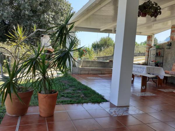 På billedet ses objektet victoryangel-casaturistica-conpiscina-cercadePadrónyRianxo beliggende i byen Dodro.