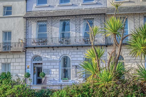 A la foto es mostra l'objecte Gloucester House situat a la ciutat de Melcombe Regis.