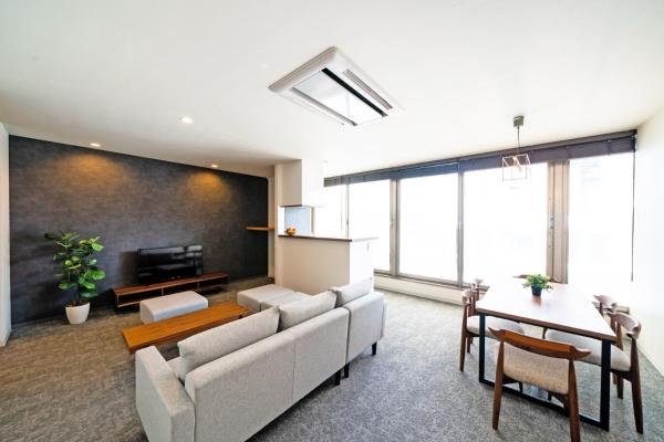 På billedet ses objektet STAY & GO Shinsaibashi-Kita beliggende i byen Osaka.