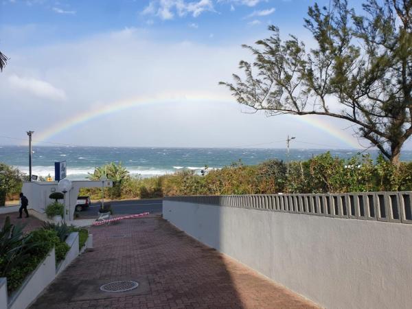 På billedet ses objektet La Mercy Beach Hotel beliggende i byen La Mercy.