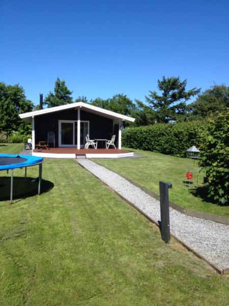 A la foto es mostra l'objecte cottage close to Hasmark beach 150m situat a la ciutat de Otterup.
