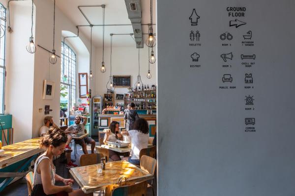 A la foto es mostra l'objecte Madama Hostel & Bistrot situat a la ciutat de Milà.