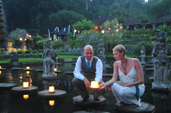 Tirta Ayu Hotel And Restaurant - Bali