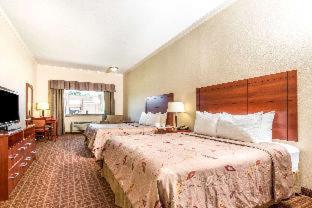 Fotografie 9: Ramada by Wyndham College Station