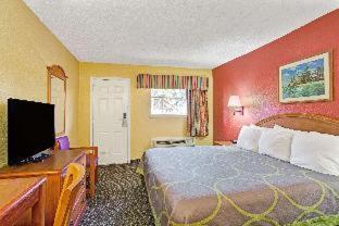 Foto 9: Super 8 by Wyndham La Marque TX/Texas City Area