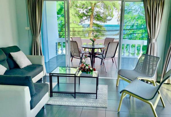 A la foto es mostra l'objecte THE BEACH CHA AM Suites situat a la ciutat de Cha-am.