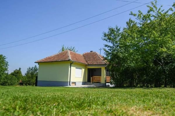 Seoska kuca Stojanović, Kladovo