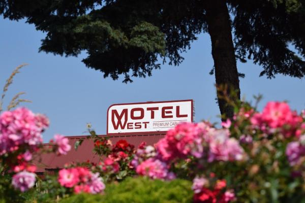 A la foto es mostra l'objecte Motel West situat a la ciutat de Bend.