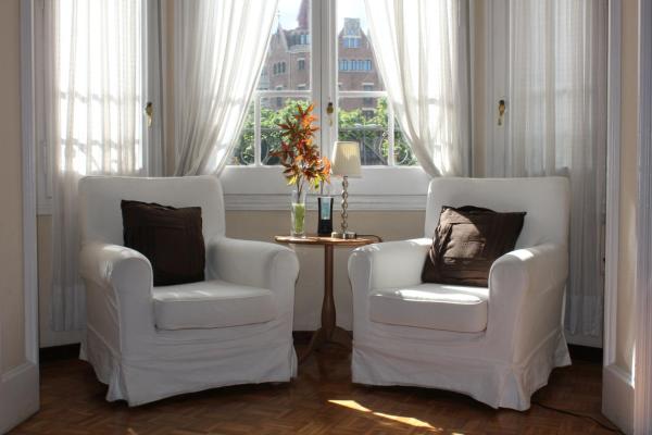 Ally's Bed&Breakfast,, Барселона