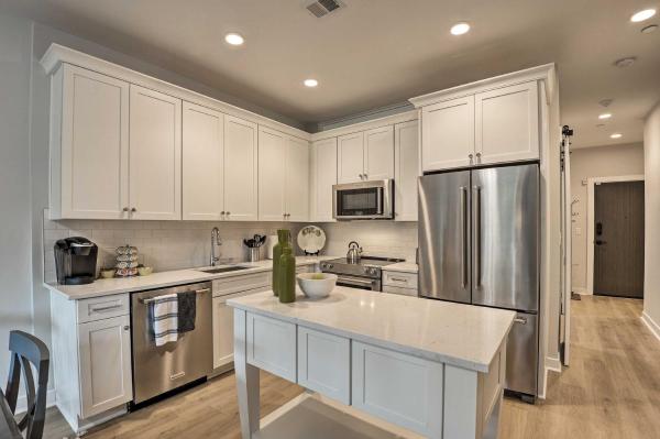 Foto 9: Chic Condo with Balcony in the Heart of Annapolis!