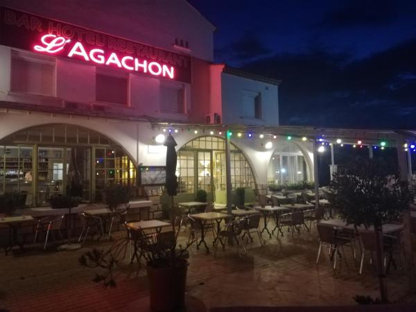 A la foto es mostra l'objecte Hôtel Restaurant l'Agachon situat a la ciutat de Albaron.