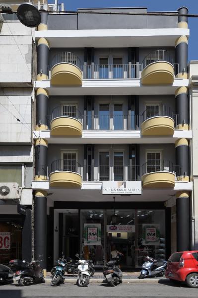 A la foto es mostra l'objecte Pietra Mare Suites situat a la ciutat de Patra.
