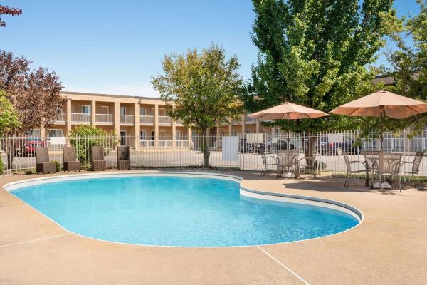Photo 5 : Super 8 by Wyndham Windsor/Dougall