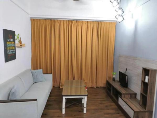 Na fotografii je vidět objekt Mahkota Hotel Apartment Melaka nacházející se ve městě Melaka.