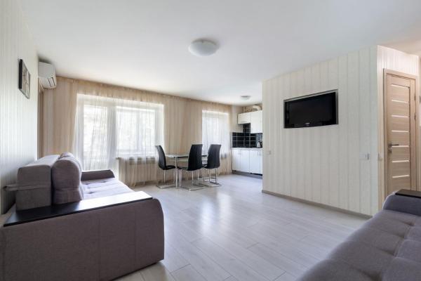 Na fotografii je vidět objekt City Center 2-bedroom apartment nacházející se ve městě Dněpropetrovsk.