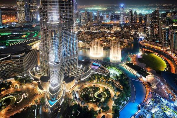 Na fotografii je vidět objekt Spacious 3BR in Downtown, Direct Access to Dubai Mall & Metro, Burj Khalifa Views nacházející se ve městě Dubaj.