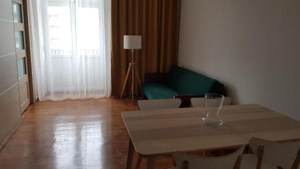 A la foto es mostra l'objecte Sienkiewicza Centrum situat a la ciutat de Kielce.