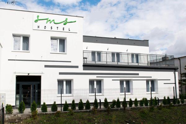 Na zdjęciu widoczny jest obiekt Hostel SMS FREE PARKING położony w mieście Ostromecko.
