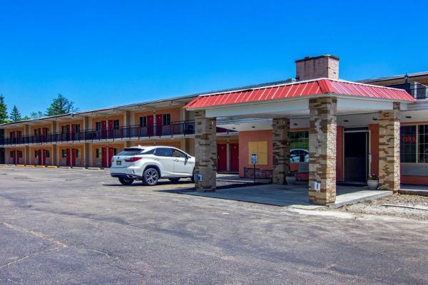 A la foto es mostra l'objecte Econo Lodge Hotel Bradford situat a la ciutat de Bradford.