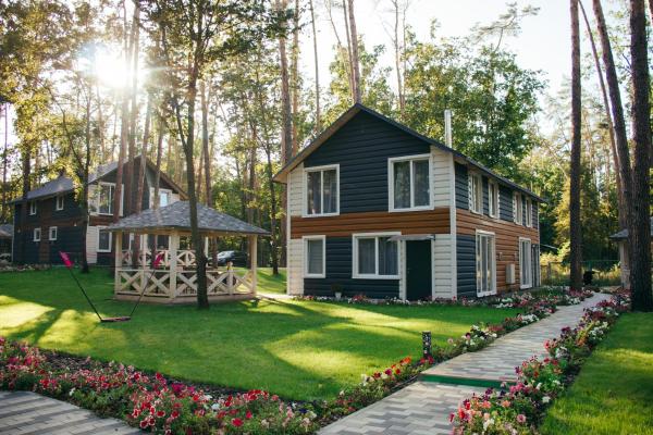 Nella foto è visibile l'oggetto Клуб відпочинку Dacha situato nella città di Leplyavo.