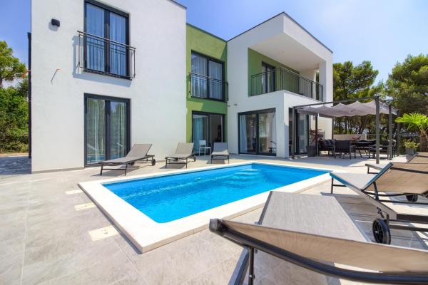 A la foto es mostra l'objecte Modern Villa Flavia in Medulin near the beach situat a la ciutat de Medulin.