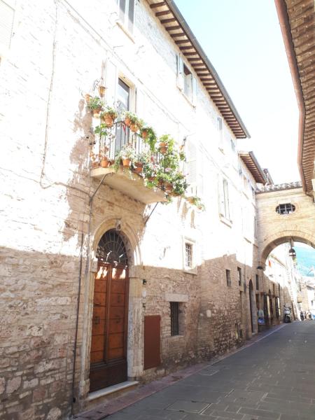 På billedet ses objektet Residenza La Luce di Assisi beliggende i byen Assisi.