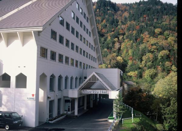 Na fotografii je vidět objekt Mount View Hotel nacházející se ve městě Kamikawa.
