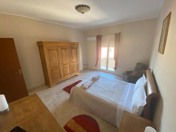Nella foto è visibile l'oggetto Casa Di Caro situato nella città di Naro.
