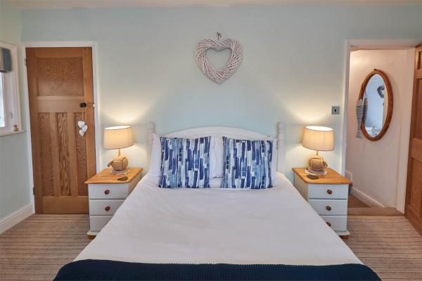 Фотография 4: Host & Stay - Tenby Cottage