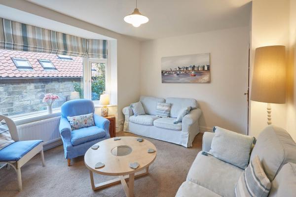 Фотография 6: Host & Stay - Tenby Cottage
