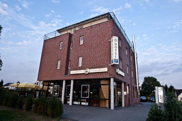 A la foto es mostra l'objecte Hotel Manu situat a la ciutat de Paderborn.