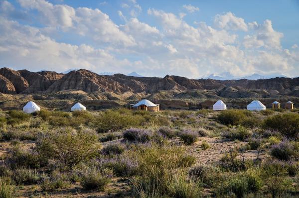 På billedet ses objektet Feel Nomad Yurt Camp beliggende i byen Këk-Say.